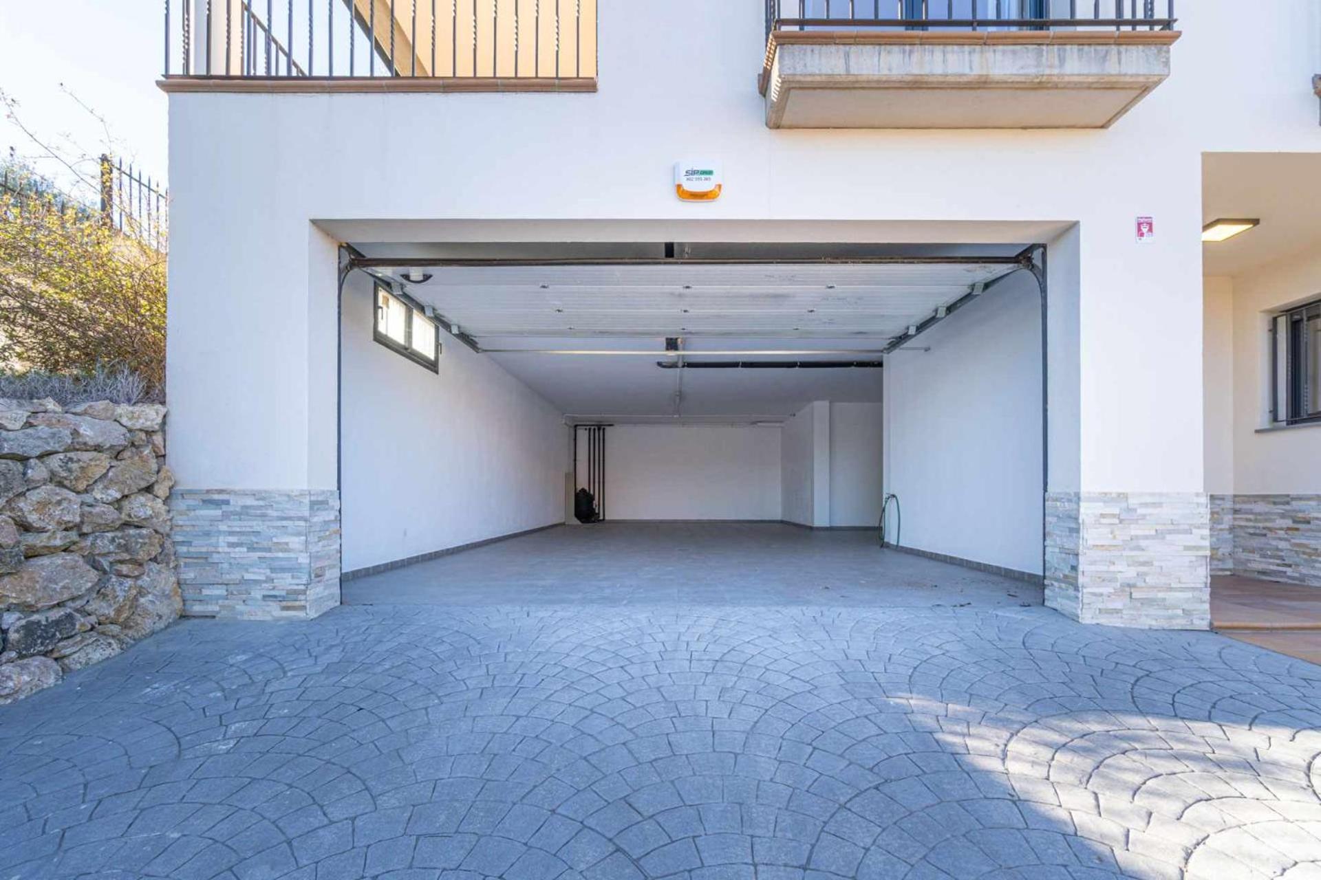Jouvacations Villa Domenec Figueres  Exterior photo